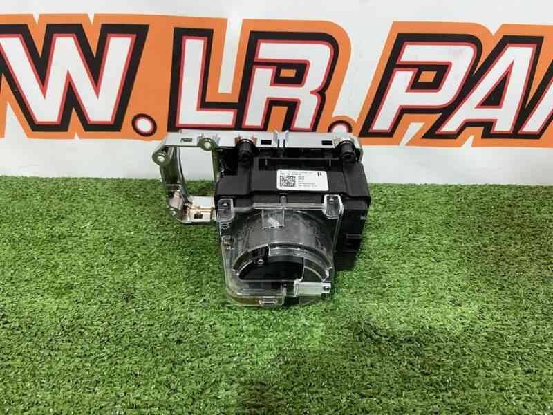 LR098561 Range Rover Sport L494 (2014-2022) Suspension Control Button Block Used - Image 19