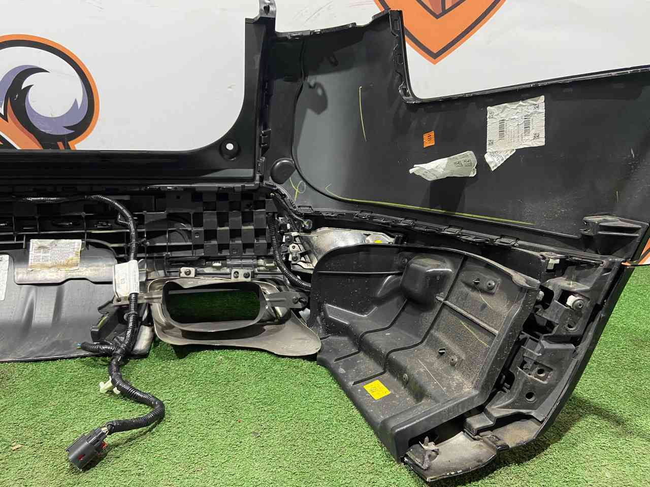 LR098889 Rear bumper 2018- complete assembly set Range Rover Sport L494 (2014-2022) Used - Image 14