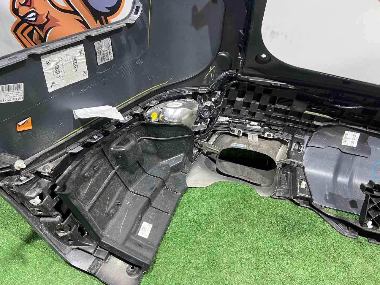 LR098889 Rear bumper 2018- complete assembly set Range Rover Sport L494 (2014-2022) Used - Image 22