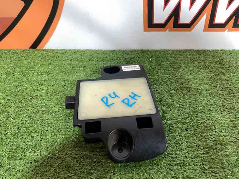 LR099525 Sensor of dead (blind) zones (with bracket) LAND ROVER DISCOVERY 5 (L462) Used - Image 15