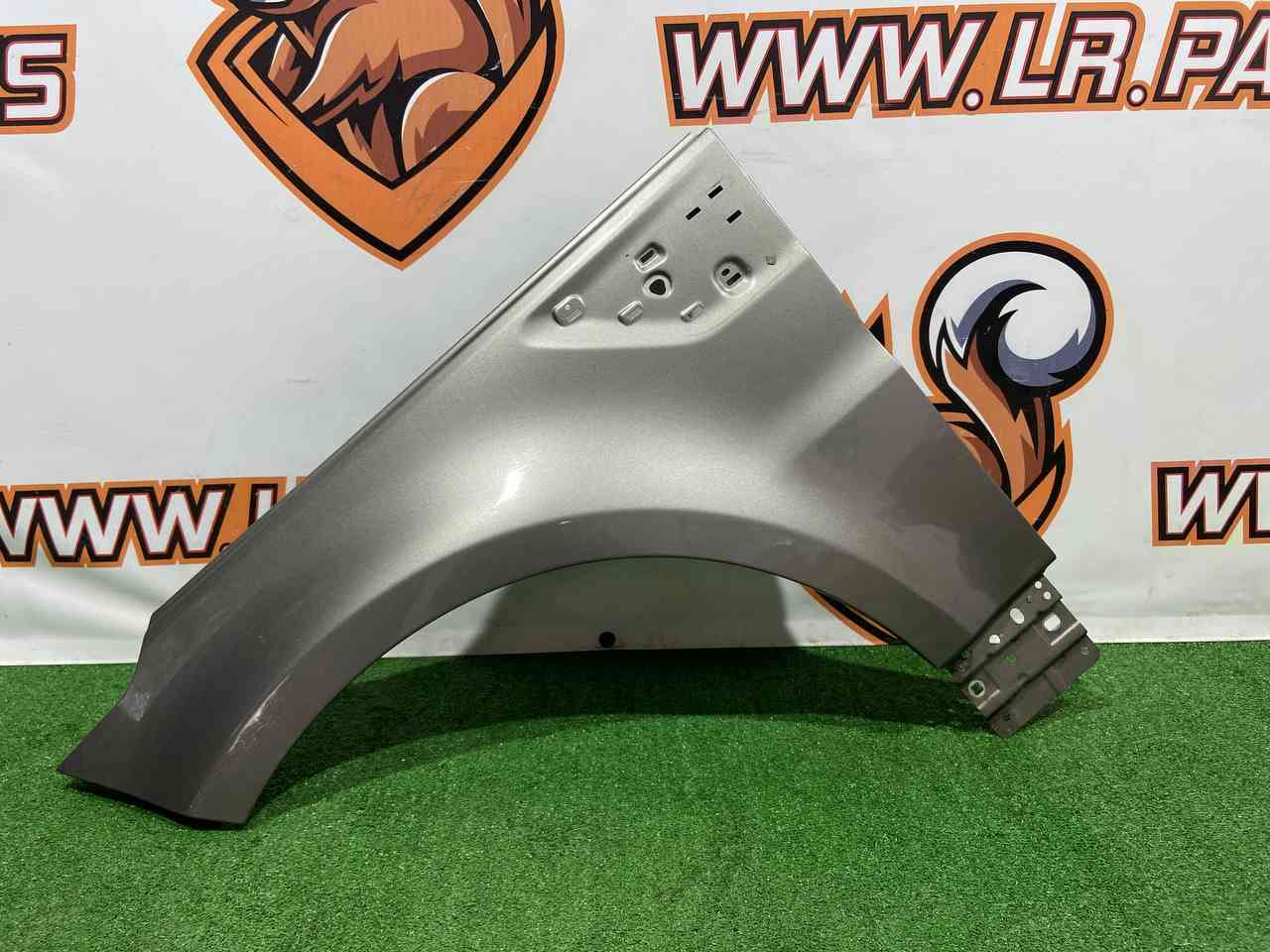 LR100545 Front left wing 2018- Range Rover Sport L494 (2014-2022) Used cost 500 € in stock 1 pcs.
