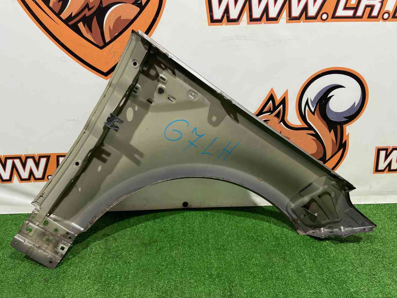 LR100545 Front left wing 2018- Range Rover Sport L494 (2014-2022) Used cost 500 € in stock 1 pcs.