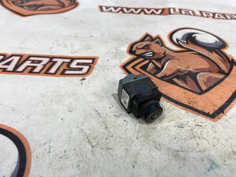 LR105215 Rear view camera Range Rover Sport L494 Used - Image 23