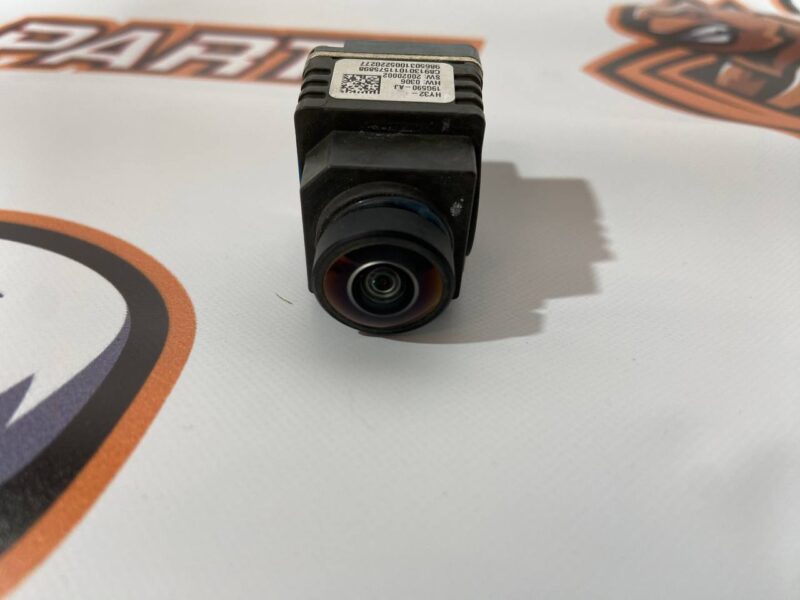 LR105215 Rear view camera Range Rover Sport L494 Used - Image 28