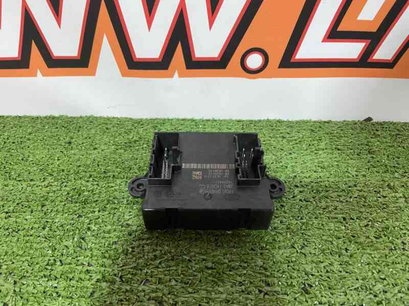 LR106150 Driver's door control unit Range Rover Velar L560 (2018-) Used cost 50 € in stock 2 pcs.