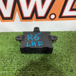 LR106150 Driver's door control unit Range Rover Velar L560 (2018-) Used cost 50 € in stock 2 pcs.