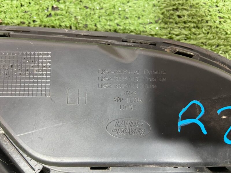 LR106237 Left fender grille Range Rover Sport L494 (2014-2022) Used cost 60 € in stock 1 pcs.
