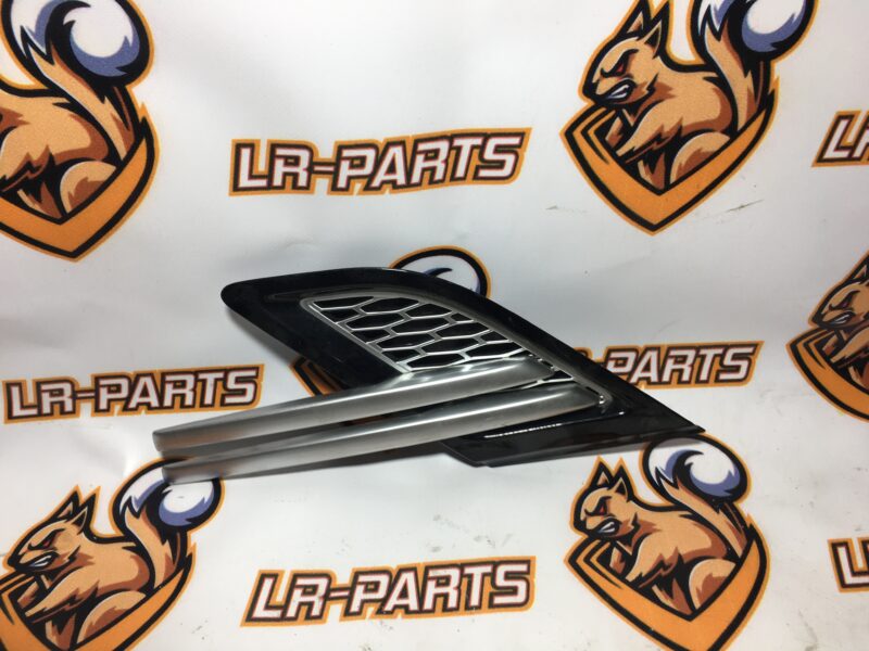 LR106237 Left fender grille Range Rover Sport L494 (2014-2022) Used cost 60 € in stock 1 pcs.