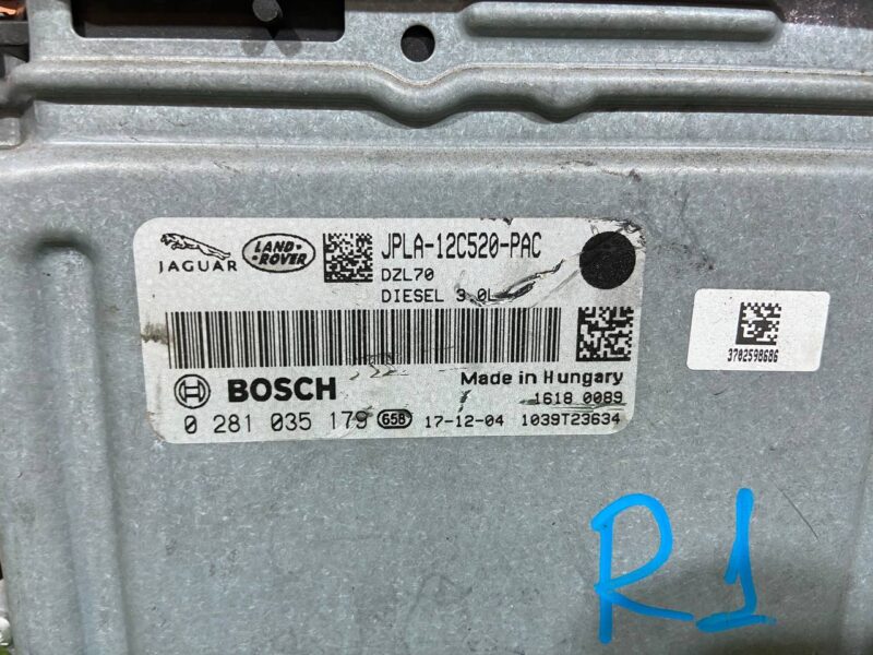 LR106651 Engine control unit 3.0TD Land Rover Discovery 5 L462 (2017-) USED - Image 14