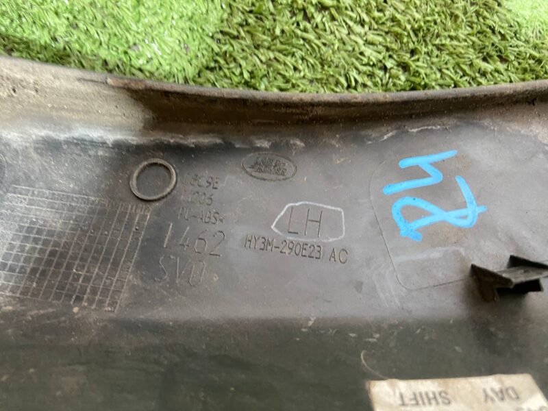 LR106669 Wheel arch fender molding rear left Land Rover Discovery 5 used cost 90 € in stock 1 pcs.