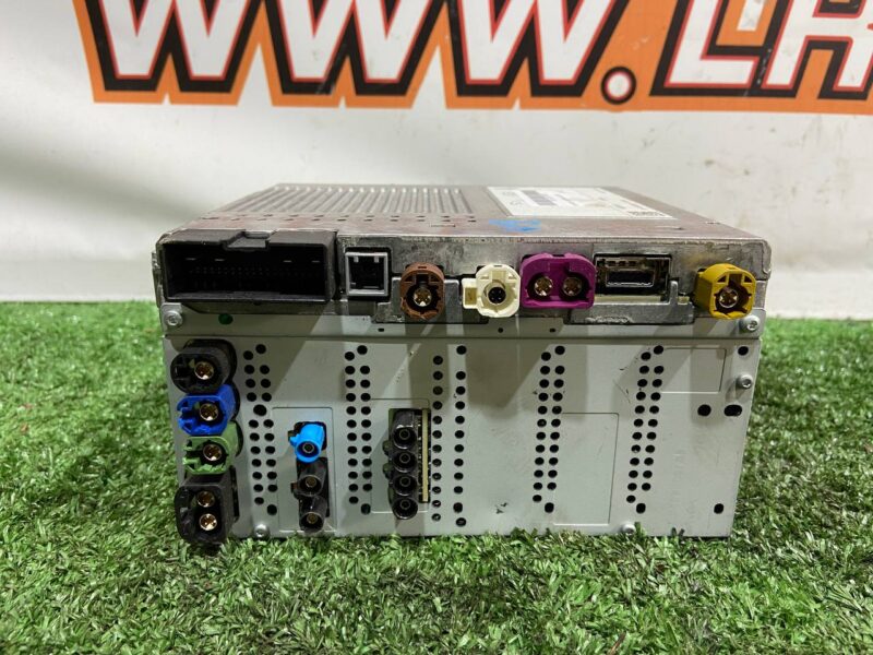 LR110217 Entertainment system control unit Range Rover Velar L560 (2018-) USED cost 550 € in stock 4 pcs.