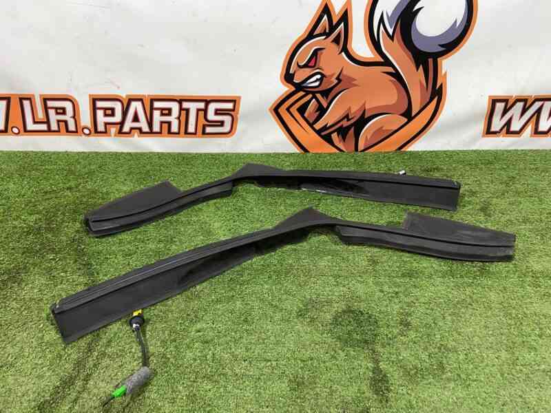 LR110837 Trunk lid trim kit Range Rover Velar L560 (2018-) Used cost 35 € in stock 2 pcs.