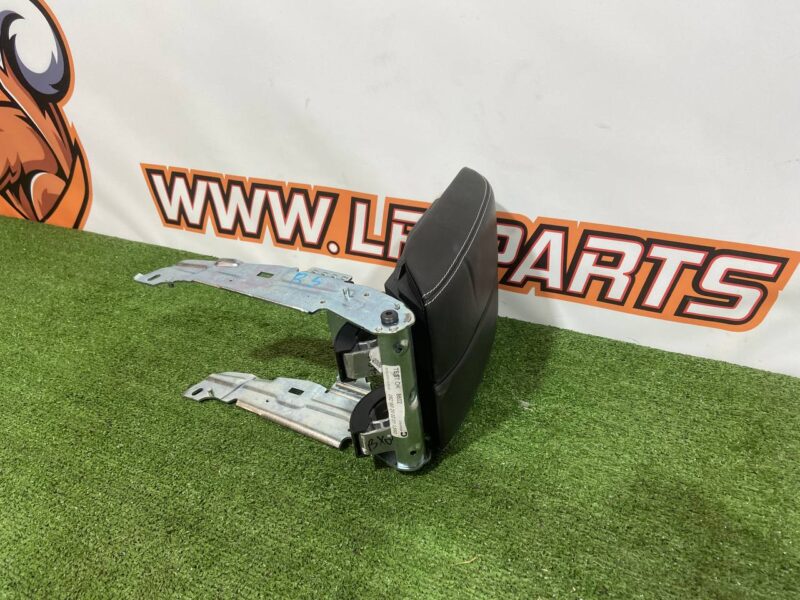LR111368 Center armrest Range Rover Velar L560 (2018-) USED cost 150 € in stock 4 pcs.