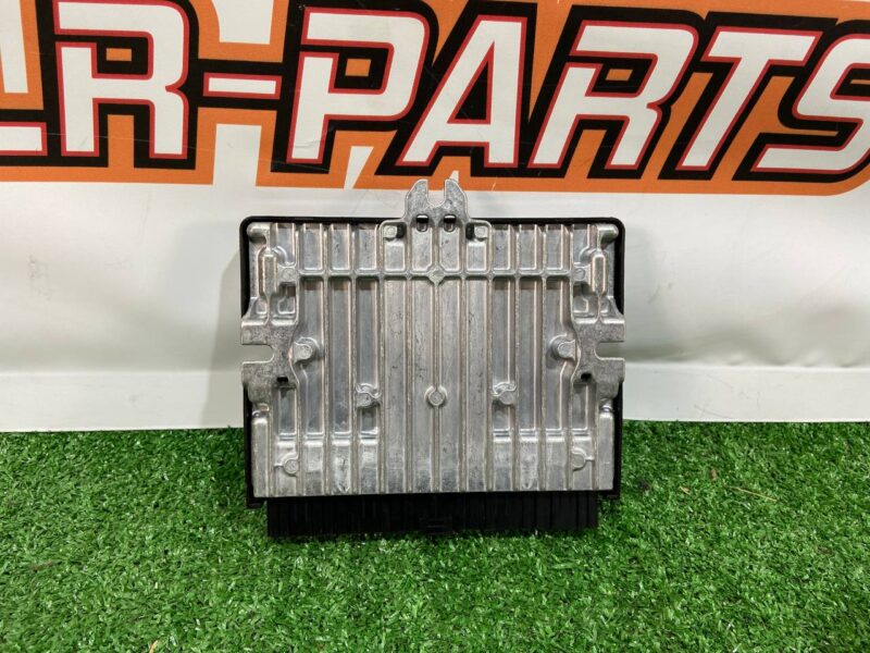 LR111479 Range Rover Sport L494 Air Suspension Control Unit (2014-2022) Used cost 130 € in stock 8 pcs.