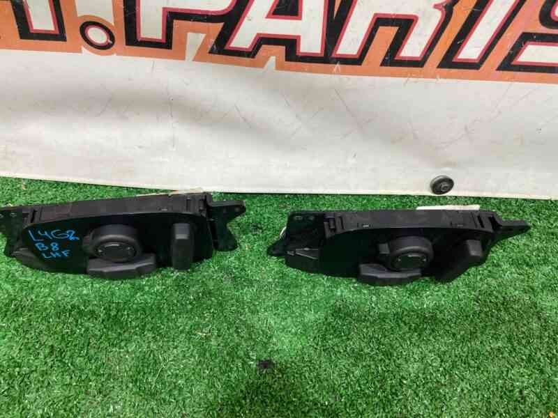 LR112767 Electric seat adjustment switch left Land Rover Discovery Sport L550 (2015-) Used cost 90 € in stock 1 pcs.