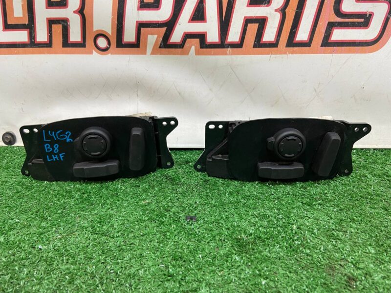 LR112767 Electric seat adjustment switch left Land Rover Discovery Sport L550 (2015-) Used cost 90 € in stock 1 pcs.