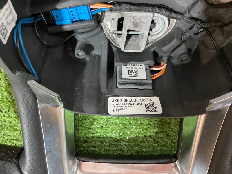 LR116235 Steering wheel with AIR BAG leather, heated, restyled Range Rover Sport L494 (2014-2022) Used - Image 14