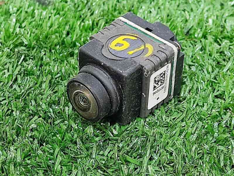 LR117576 Rear view camera Range Rover Velar L560 (2018-) Used cost 170 € in stock 6 pcs.