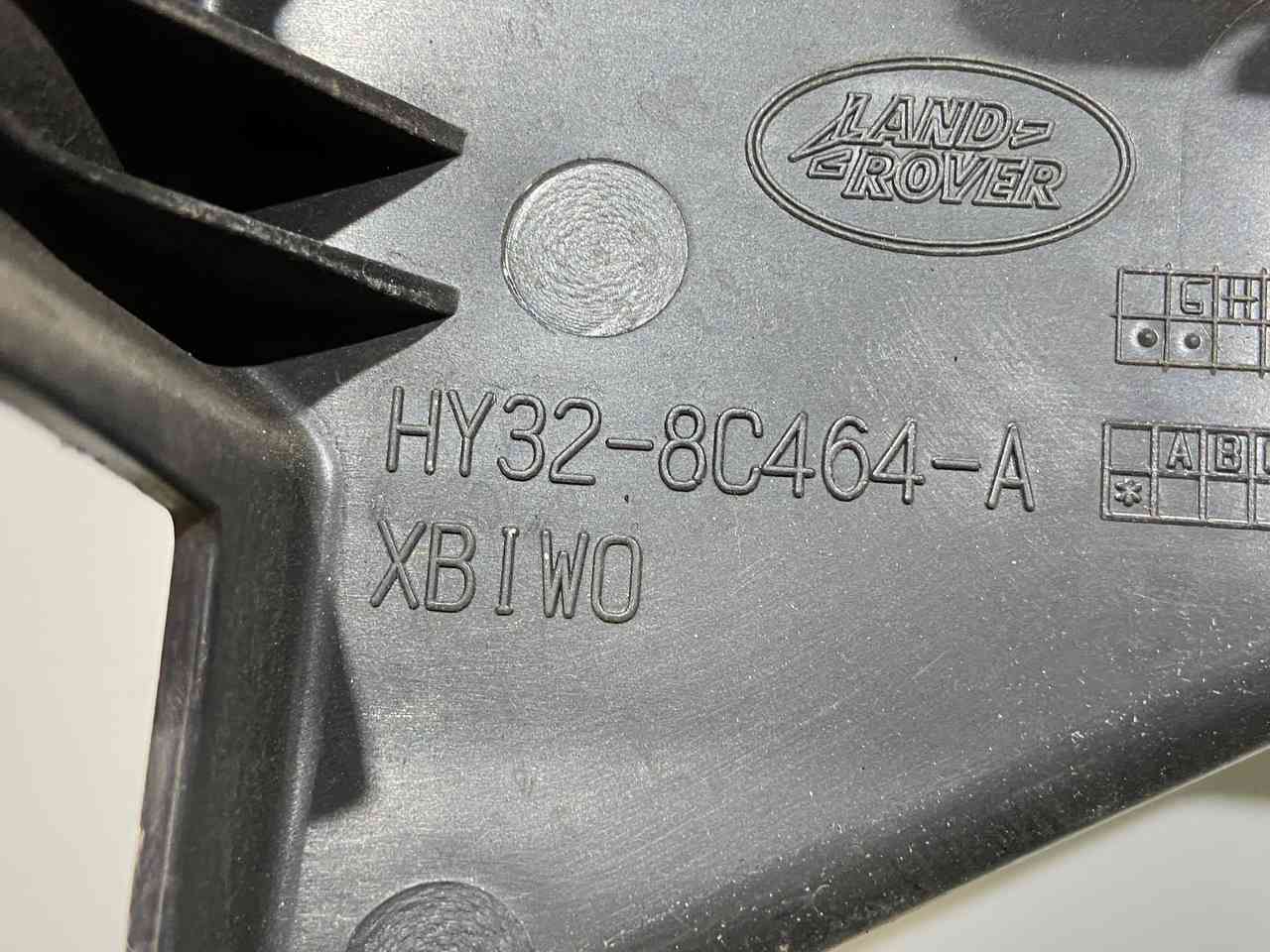 LR119550 Duct of the central cassette 3.0D LAND ROVER DISCOVERY 5 (L462) Used cost 135 € in stock 1 pcs.