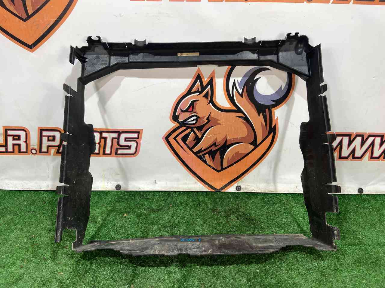 LR119550 Duct of the central cassette 3.0D LAND ROVER DISCOVERY 5 (L462) Used cost 135 € in stock 1 pcs.