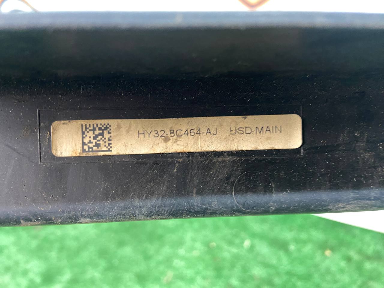 LR119550 Duct of the central cassette 3.0D LAND ROVER DISCOVERY 5 (L462) Used cost 135 € in stock 1 pcs.