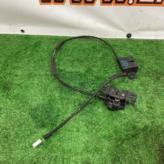 LR121817 Hood cable Land Rover Discovery 5 L462 (2017-) used cost 5,55 € in stock 1 pcs.