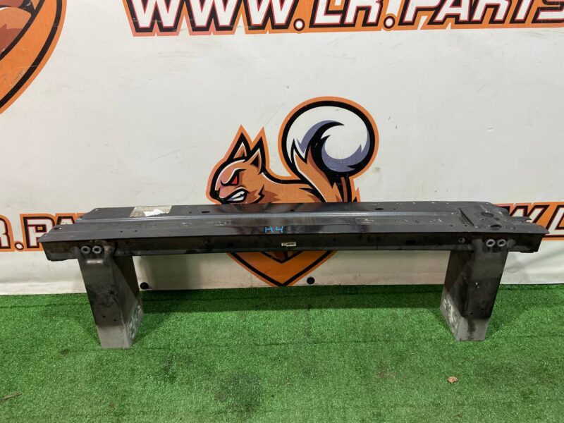LR123919 Front Bumper Reinforcement Range Rover Velar L560 (2018-) Used - Image 14