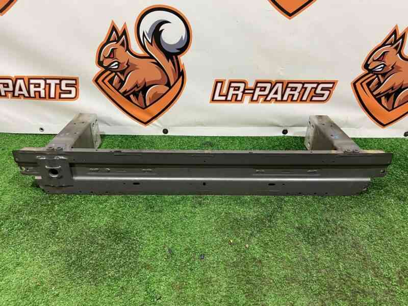 LR123919 Front Bumper Reinforcement Range Rover Velar L560 (2018-) Used cost 350 € in stock 3 pcs.
