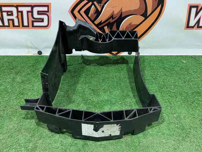 LR124850 Intercooler radiator diffuser, right rear Range Rover L405 (2013-2021) Used - Image 20