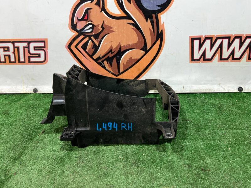 LR124850 Intercooler radiator diffuser, right rear Range Rover L405 (2013-2021) Used - Image 23
