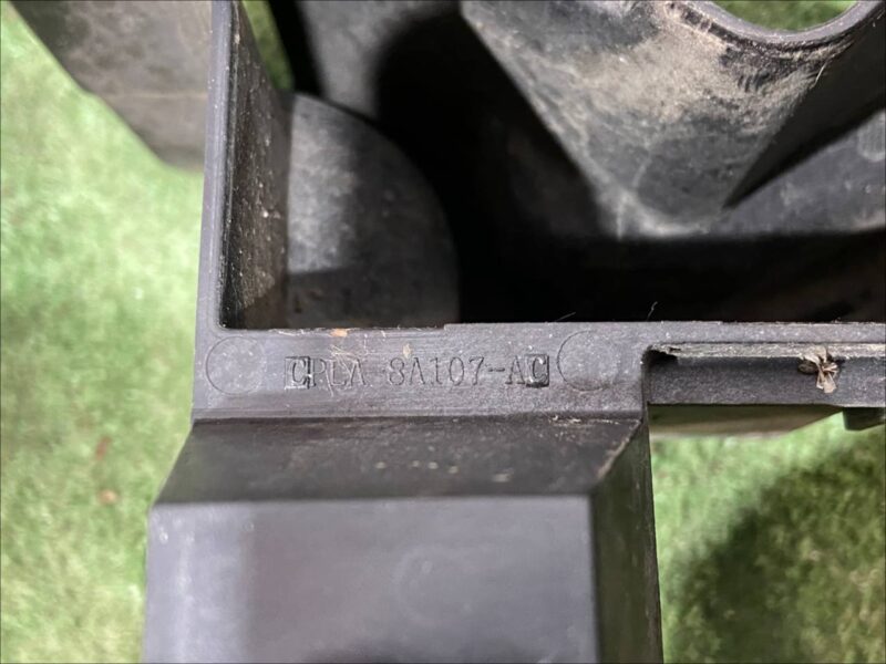 LR124850 Intercooler radiator diffuser, right rear Range Rover L405 (2013-2021) Used - Image 24