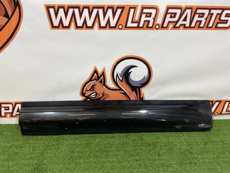 LR125987 Front right door molding Range Rover Sport L494 (2014-2022) Used - Image 14