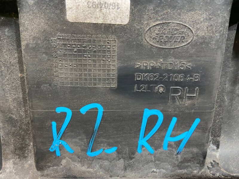 LR125987 Front right door molding Range Rover Sport L494 (2014-2022) Used - Image 16