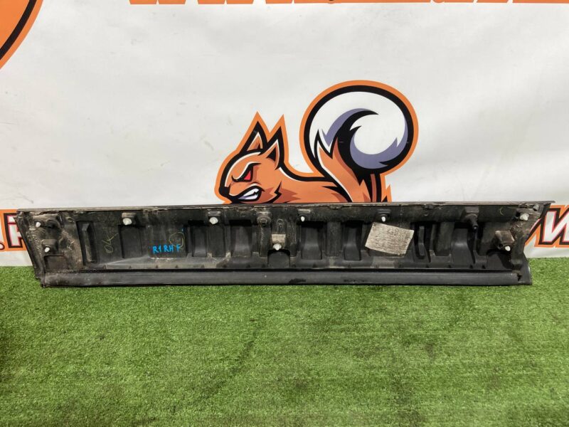 LR125987 Front right door molding Range Rover Sport L494 (2014-2022) Used - Image 18