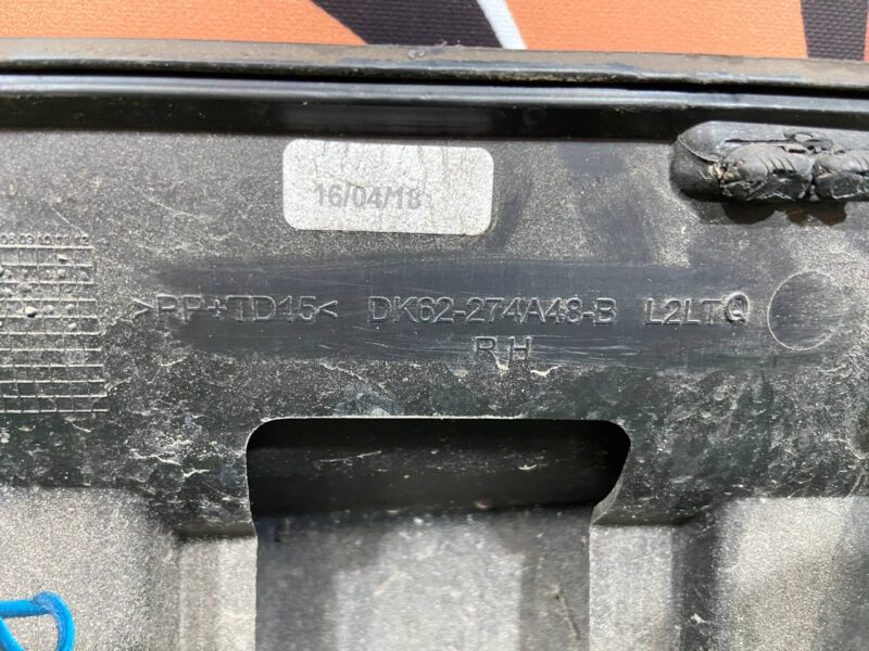LR125992 Rear right door molding Range Rover Sport L494 (2014-2022) Used - Image 12