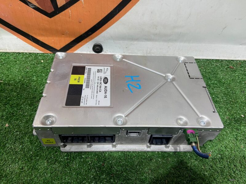LR137015 Premium 16-channel audio amplifier Land Rover Discovery 5 L462 (2017-) Used cost 610 € in stock 2 pcs.