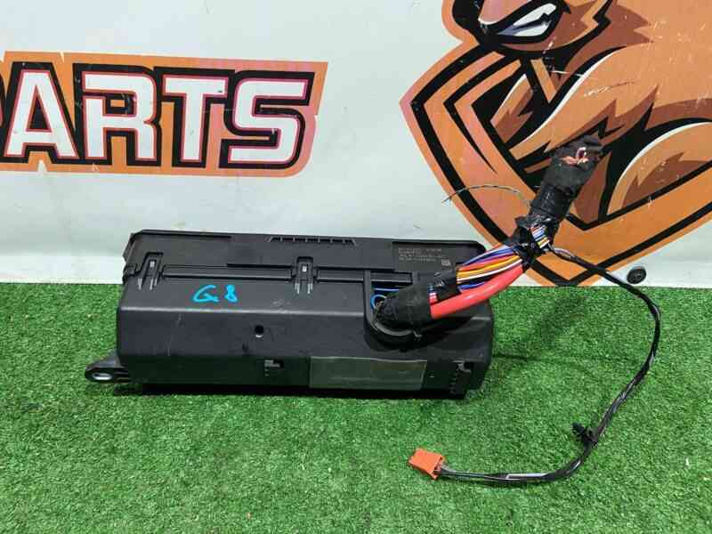 LR138633 Fuse box LAND ROVER DISCOVERY 5 Used - Image 12