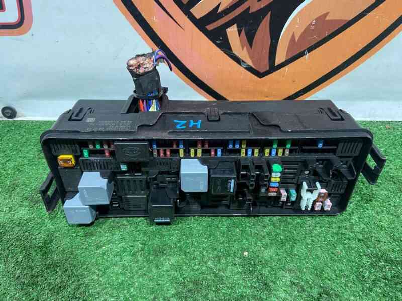 LR138633 Fuse box LAND ROVER DISCOVERY 5 Used - Image 14