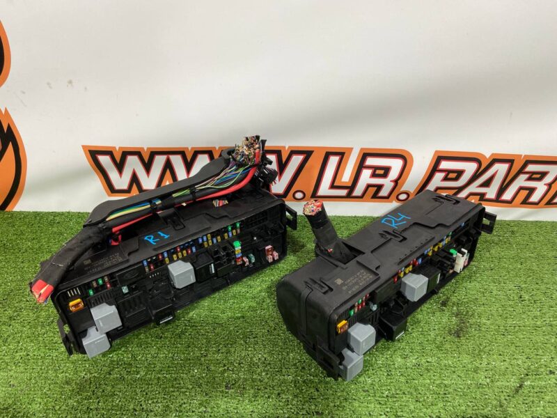 LR138633 Fuse box LAND ROVER DISCOVERY 5 Used - Image 18