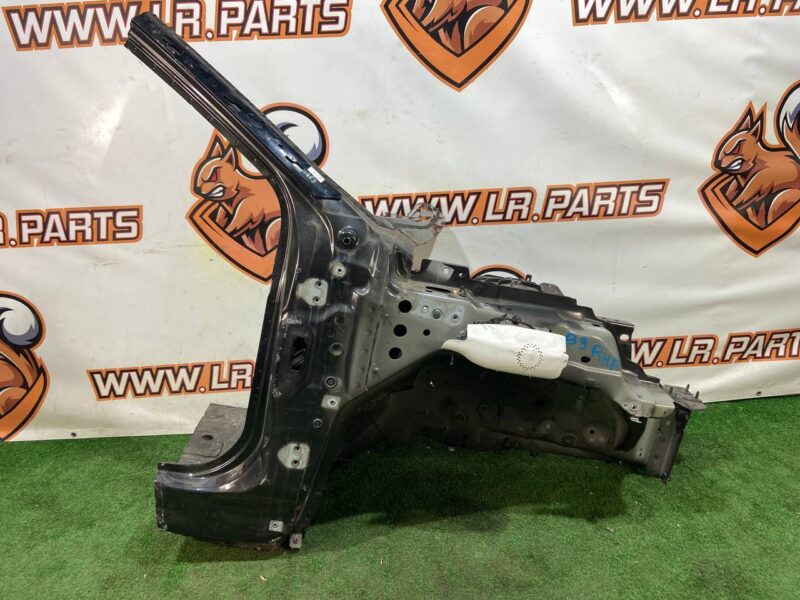 LR140028 Used quarter front right Range Rover Evoque New L551 (2019-) cost 580 € in stock 2 pcs.