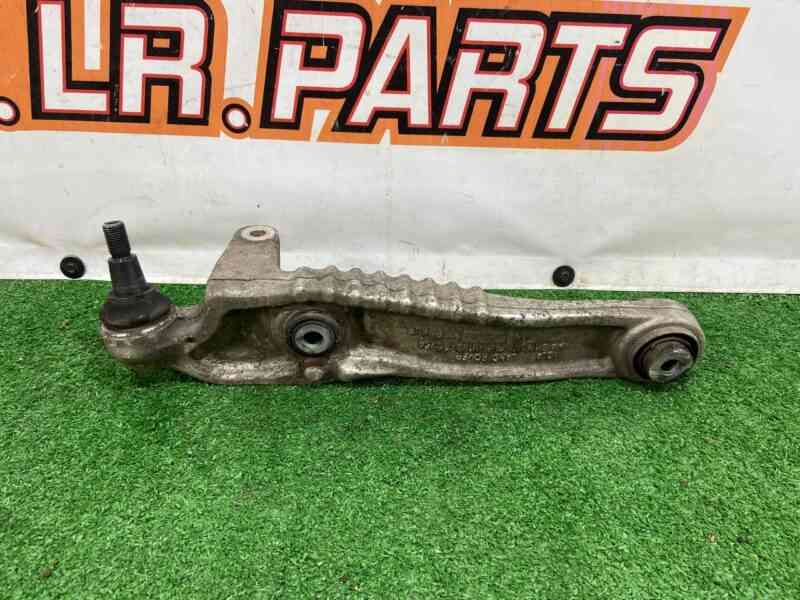 LR090505 Lever front right lower rear (DO rest HK83) Range Rover Velar L560 (2018-) Used - Image 16
