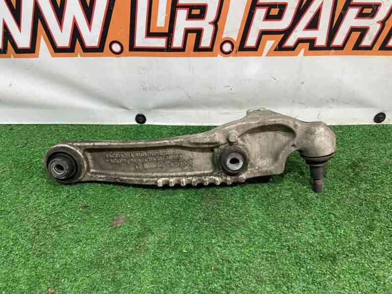 LR090505 Lever front right lower rear (DO rest HK83) Range Rover Velar L560 (2018-) Used - Image 19