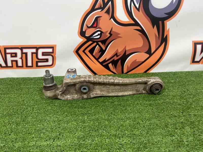 LR090505 Lever front right lower rear (DO rest HK83) Range Rover Velar L560 (2018-) Used - Image 24