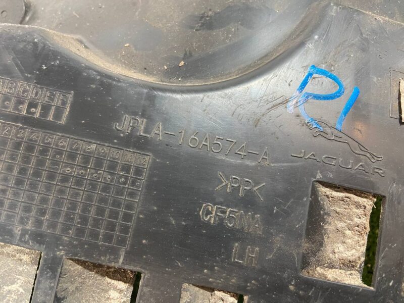 LR146223 Front left mudguard (front part) 2018- Range Rover Sport L494 (2014-2022) Used - Image 18