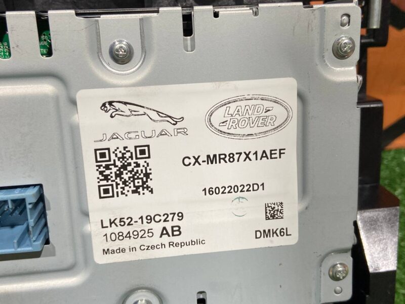 LR156762 Multimedia screen Range Rover Sport L494 (2014-2022) Used cost 600 € in stock 3 pcs.