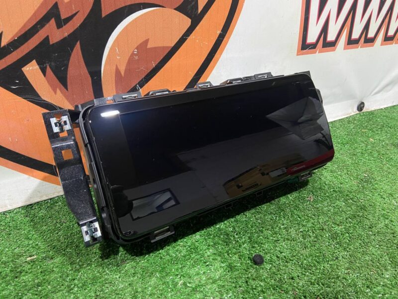 LR156762 Multimedia screen Range Rover Sport L494 (2014-2022) Used cost 600 € in stock 3 pcs.