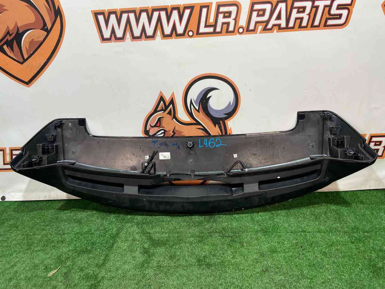 LR173164 Spoiler Land Rover Discovery 5 L462 (2017-) used cost 255,32 € in stock 2 pcs.