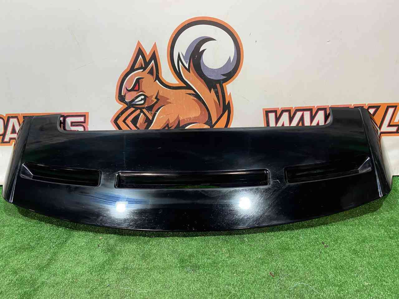 LR173164 Spoiler Land Rover Discovery 5 L462 (2017-) used cost 255,32 € in stock 2 pcs.