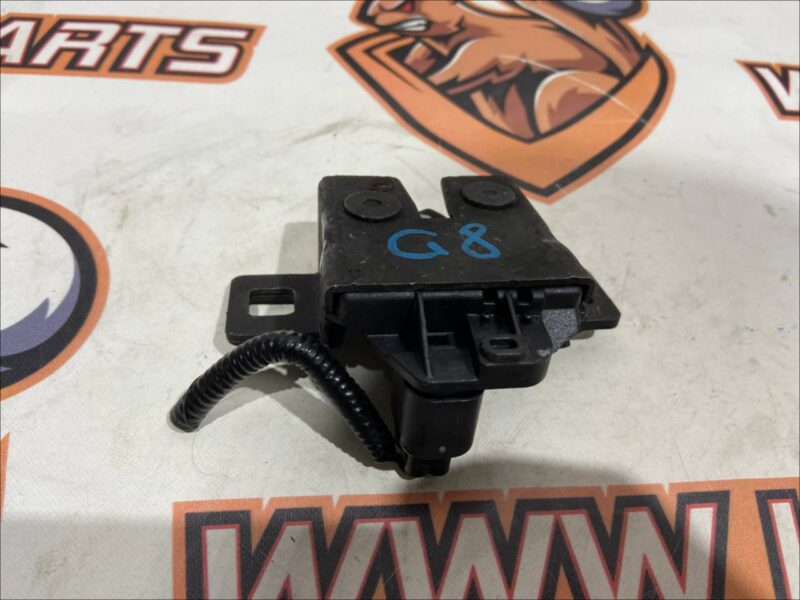 LR173841 Hood lock left/right with sensor Range Rover Sport L494 (2014-2022) Used - Image 14