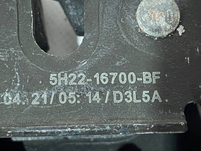 LR173841 Hood lock left/right with sensor Range Rover Sport L494 (2014-2022) Used cost 26,6 € in stock 17 pcs.